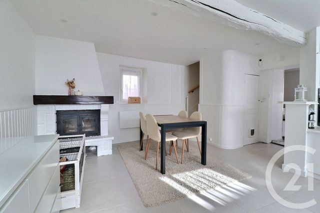 maison à vendre - 4 pièces - 93.08 m2 - CHATEAU GAILLARD - 01 - RHONE-ALPES - Century 21 Christal Immobilier