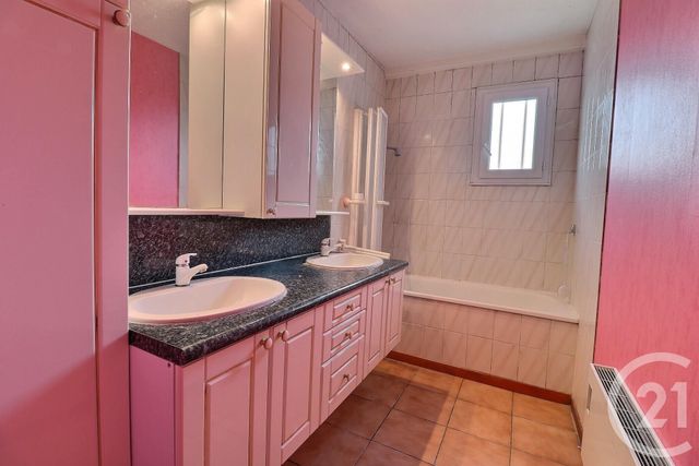 maison à vendre - 5 pièces - 100.2 m2 - AMBERIEU EN BUGEY - 01 - RHONE-ALPES - Century 21 Christal Immobilier