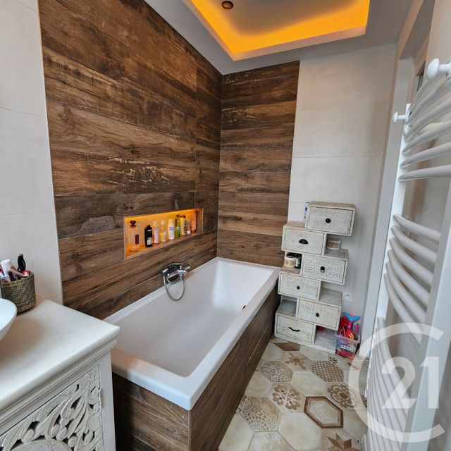 maison à vendre - 6 pièces - 149.3 m2 - ST JEAN LE VIEUX - 01 - RHONE-ALPES - Century 21 Christal Immobilier