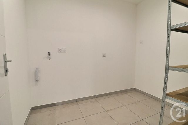 commerce à louer - 36.03 m2 - AMBRONAY - 01 - RHONE-ALPES - Century 21 Christal Immobilier