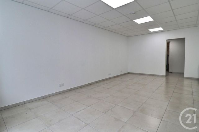 commerce à louer - 36.03 m2 - AMBRONAY - 01 - RHONE-ALPES - Century 21 Christal Immobilier