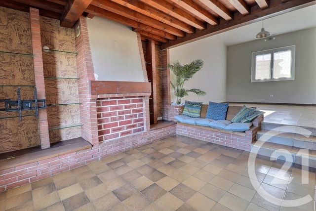 maison à louer - 5 pièces - 129.85 m2 - AMBERIEU EN BUGEY - 01 - RHONE-ALPES - Century 21 Christal Immobilier