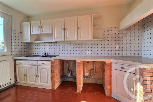 maison à louer - 5 pièces - 129.85 m2 - AMBERIEU EN BUGEY - 01 - RHONE-ALPES - Century 21 Christal Immobilier