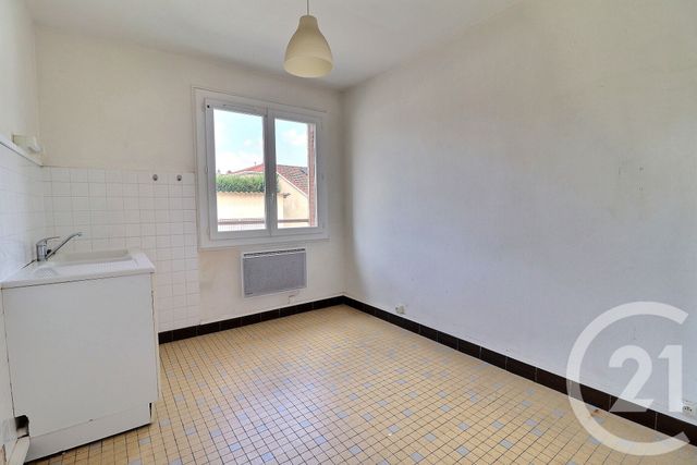 Appartement à vendre - 4 pièces - 65.9 m2 - AMBERIEU EN BUGEY - 01 - RHONE-ALPES - Century 21 Christal Immobilier