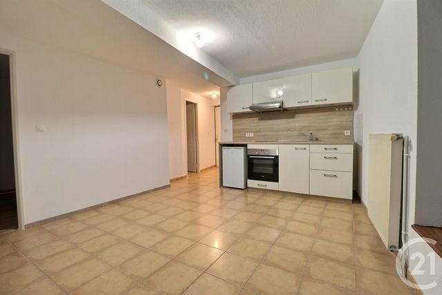 Appartement T2 à louer - 2 pièces - 33.0 m2 - JUJURIEUX - 01 - RHONE-ALPES - Century 21 Christal Immobilier