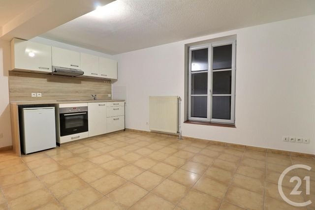 Appartement T2 à louer - 2 pièces - 33.0 m2 - JUJURIEUX - 01 - RHONE-ALPES - Century 21 Christal Immobilier