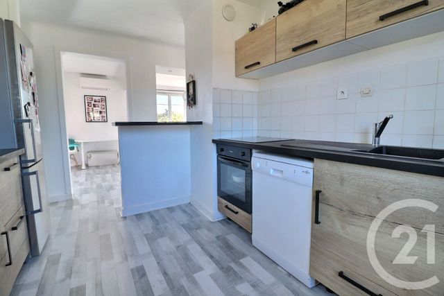 Appartement F3 à vendre - 3 pièces - 64.03 m2 - AMBERIEU EN BUGEY - 01 - RHONE-ALPES - Century 21 Christal Immobilier