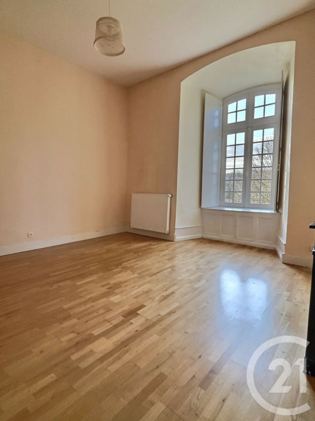 Appartement à louer - 3 pièces - 82.2 m2 - PONT D AIN - 01 - RHONE-ALPES - Century 21 Christal Immobilier