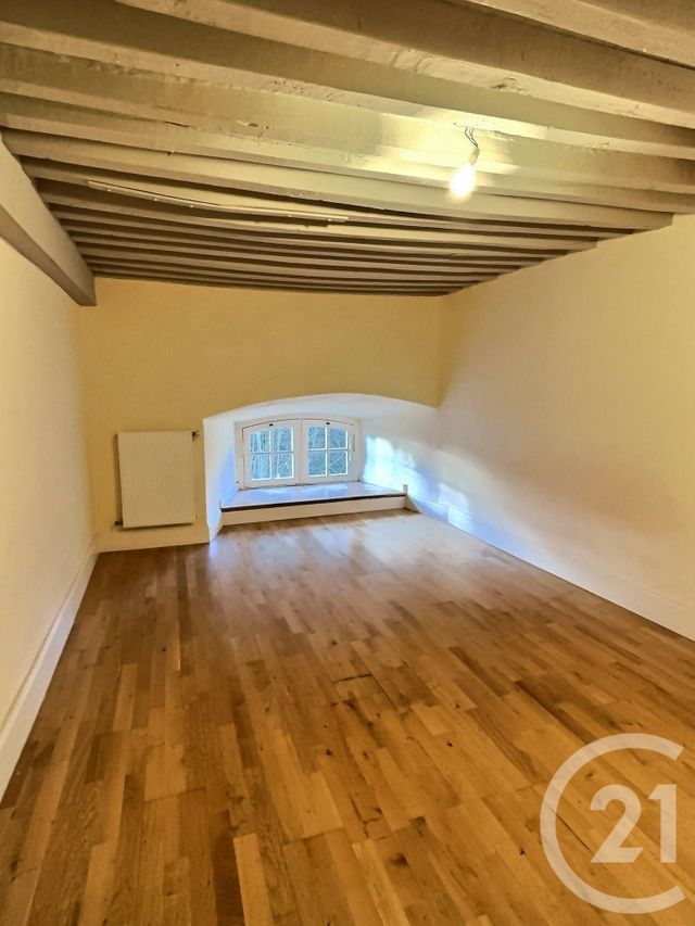 Appartement à louer - 3 pièces - 82.2 m2 - PONT D AIN - 01 - RHONE-ALPES - Century 21 Christal Immobilier