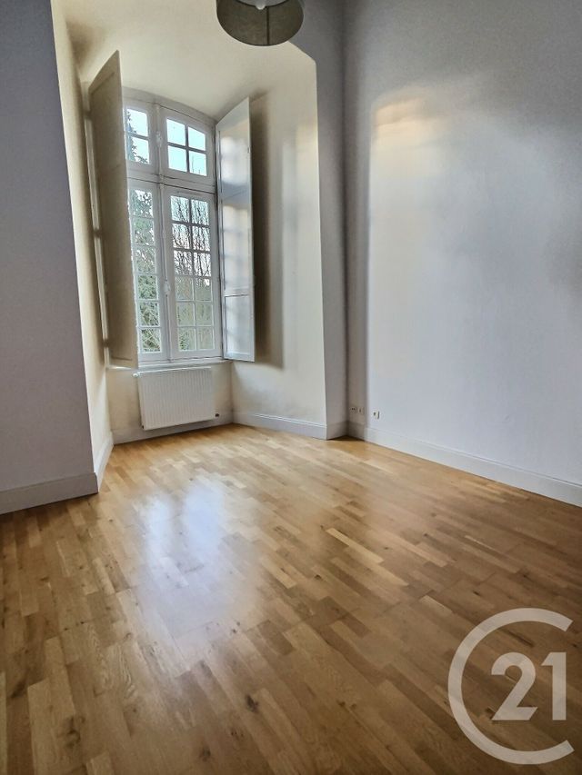 Appartement à louer - 3 pièces - 82.2 m2 - PONT D AIN - 01 - RHONE-ALPES - Century 21 Christal Immobilier