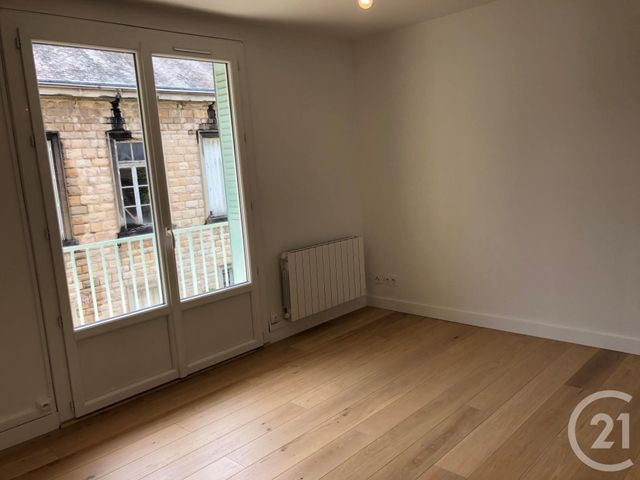 Appartement à louer - 3 pièces - 57.38 m2 - AMBERIEU EN BUGEY - 01 - RHONE-ALPES - Century 21 Christal Immobilier