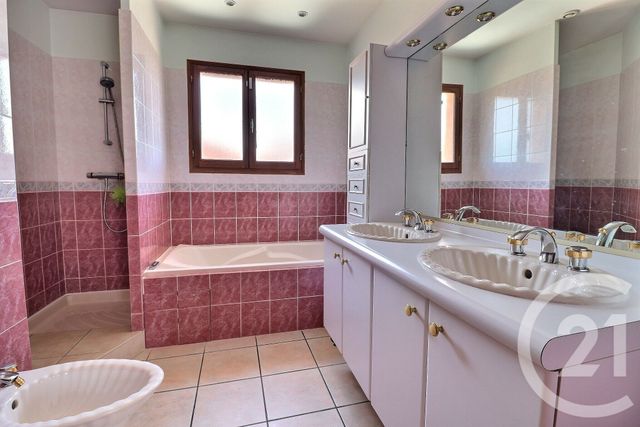 maison à vendre - 6 pièces - 170.34 m2 - AMBERIEU EN BUGEY - 01 - RHONE-ALPES - Century 21 Christal Immobilier