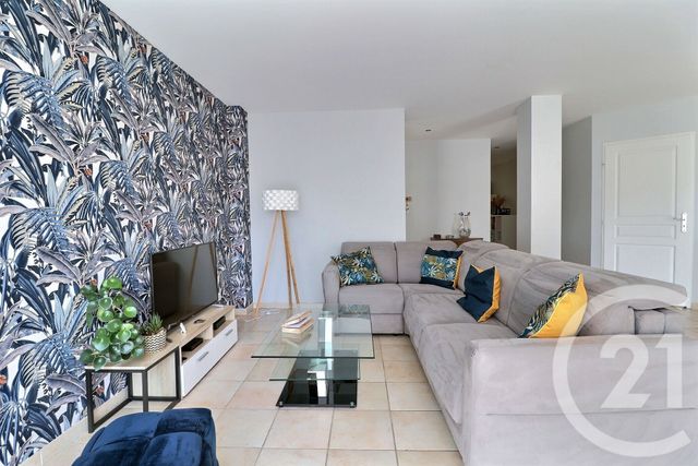 Appartement F3 à vendre - 3 pièces - 84.28 m2 - AMBERIEU EN BUGEY - 01 - RHONE-ALPES - Century 21 Christal Immobilier