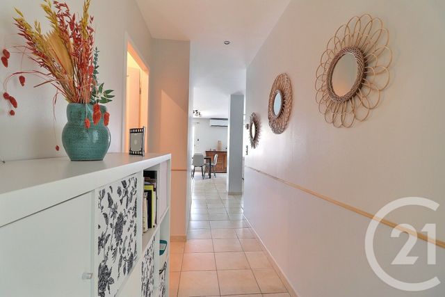 Appartement F3 à vendre - 3 pièces - 84.28 m2 - AMBERIEU EN BUGEY - 01 - RHONE-ALPES - Century 21 Christal Immobilier