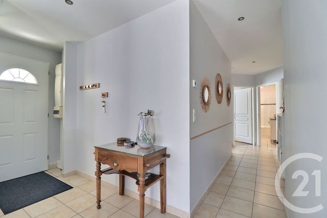 Appartement F3 à vendre - 3 pièces - 84.28 m2 - AMBERIEU EN BUGEY - 01 - RHONE-ALPES - Century 21 Christal Immobilier