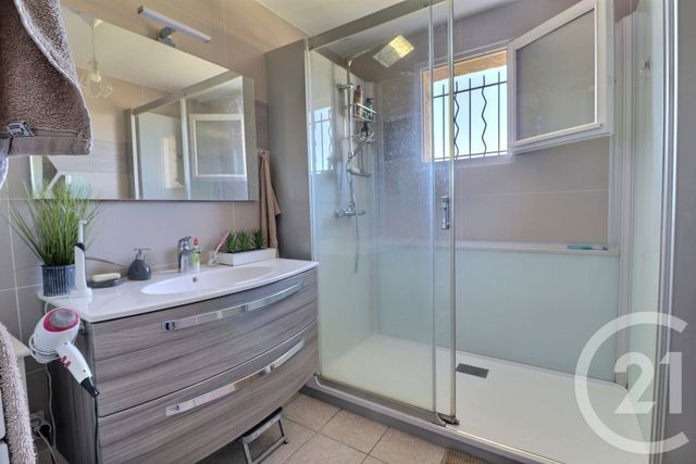maison à louer - 5 pièces - 106.28 m2 - ST JEAN LE VIEUX - 01 - RHONE-ALPES - Century 21 Christal Immobilier
