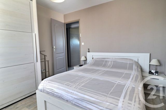 maison à louer - 5 pièces - 106.28 m2 - ST JEAN LE VIEUX - 01 - RHONE-ALPES - Century 21 Christal Immobilier