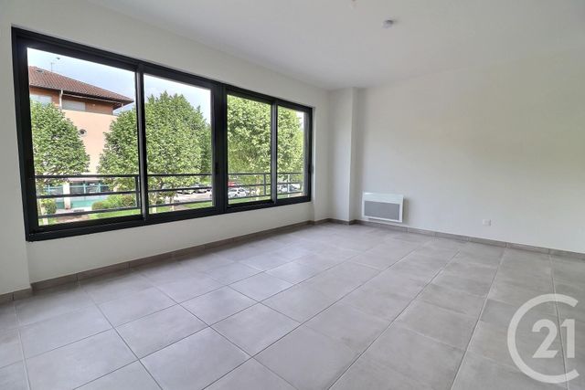 Appartement Studio à louer - 1 pièce - 32.97 m2 - AMBERIEU EN BUGEY - 01 - RHONE-ALPES - Century 21 Christal Immobilier