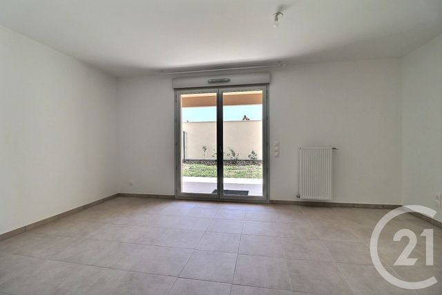 Appartement à louer - 2 pièces - 42.0 m2 - AMBERIEU EN BUGEY - 01 - RHONE-ALPES - Century 21 Christal Immobilier