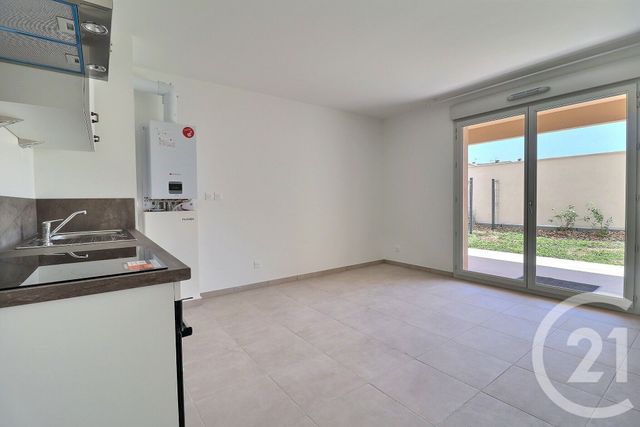 Appartement à louer - 2 pièces - 42.0 m2 - AMBERIEU EN BUGEY - 01 - RHONE-ALPES - Century 21 Christal Immobilier
