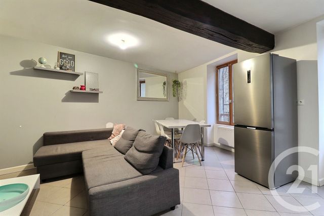 Appartement T3 à louer - 3 pièces - 53.8 m2 - JUJURIEUX - 01 - RHONE-ALPES - Century 21 Christal Immobilier