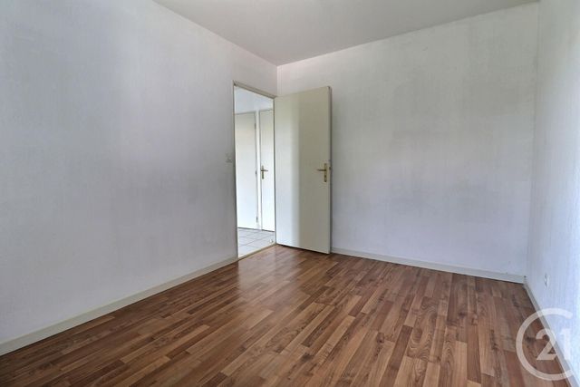 Appartement à louer - 2 pièces - 37.0 m2 - AMBERIEU EN BUGEY - 01 - RHONE-ALPES - Century 21 Christal Immobilier