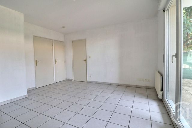 Appartement à louer - 2 pièces - 37.0 m2 - AMBERIEU EN BUGEY - 01 - RHONE-ALPES - Century 21 Christal Immobilier