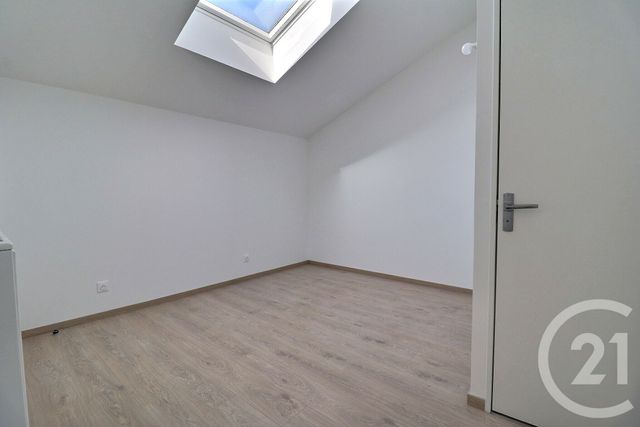Appartement T4 à louer - 4 pièces - 98.55 m2 - AMBERIEU EN BUGEY - 01 - RHONE-ALPES - Century 21 Christal Immobilier