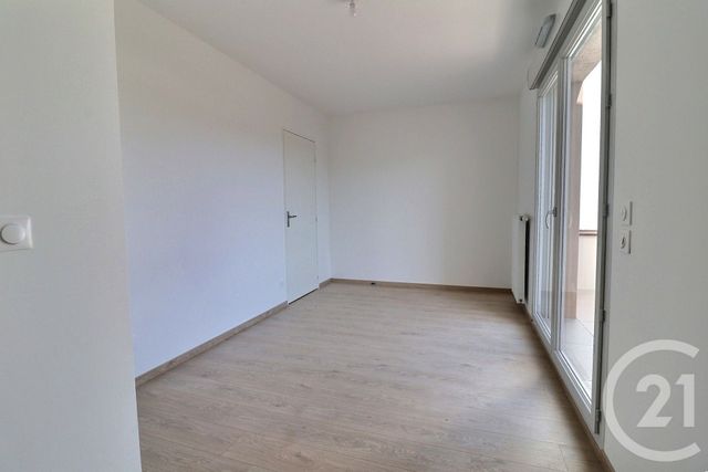 Appartement T4 à louer - 4 pièces - 98.55 m2 - AMBERIEU EN BUGEY - 01 - RHONE-ALPES - Century 21 Christal Immobilier