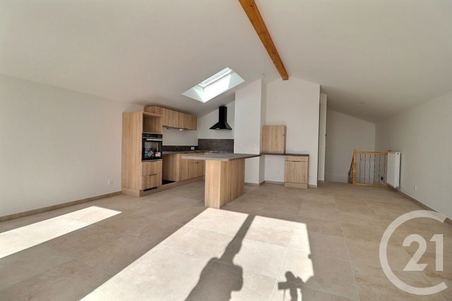 Appartement T4 à louer - 4 pièces - 98.55 m2 - AMBERIEU EN BUGEY - 01 - RHONE-ALPES - Century 21 Christal Immobilier